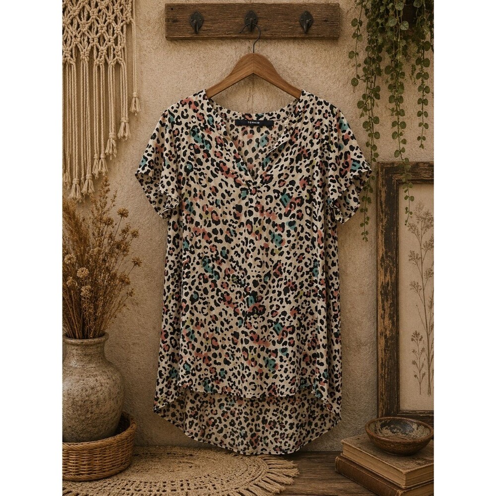 Torrid Women’s Tunic Blouse Animal Print Georgette Hi-Lo‎ Size 00 M|10